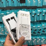 هندزفری Celebrat D3 یک محصول اقتصادی اما با استانداردهای بالای ساخت است. این مدل با تمرکز بر رفع مشکل گره خوردن سیم و ارائه صدای شفاف، توانسته رضایت کاربران زیادی را جلب کند. اگر دوام کابل و کیفیت بدنه برای شما اولویت است، در خرید مدل D3 شک نکنید.
